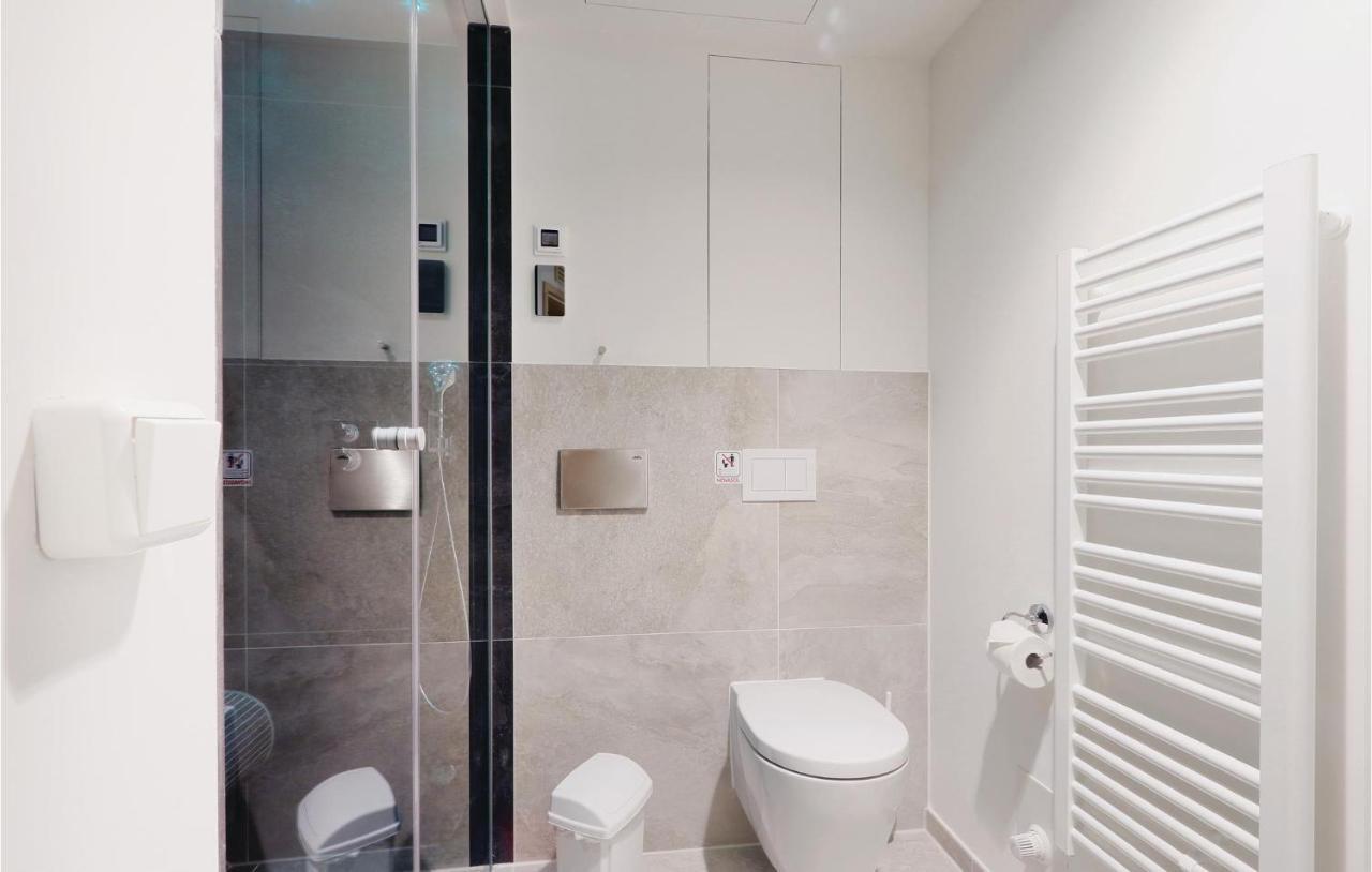 Awesome Apartment In Luebeck Travemuende With Wifi Екстер'єр фото