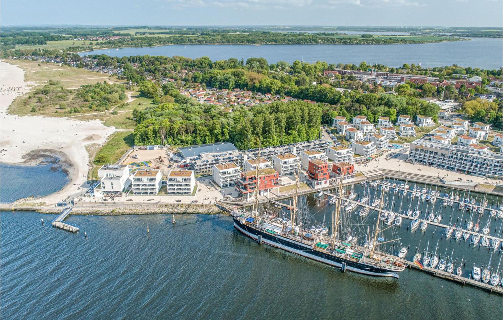Awesome Apartment In Luebeck Travemuende With Wifi Екстер'єр фото